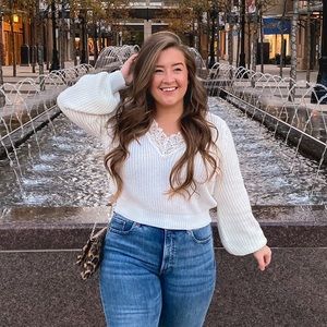 White Balloon Sleeve Cropped Sweater